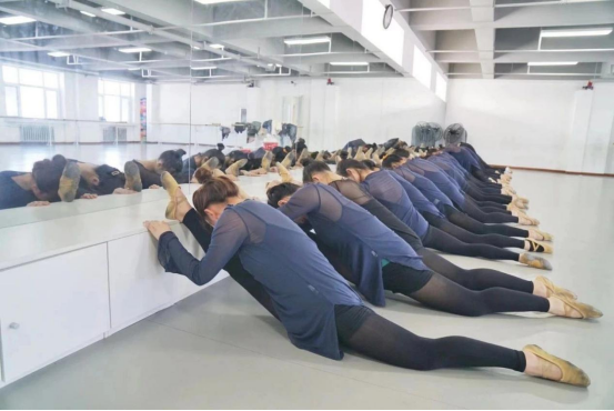 ed_1675699290525128.png 6.png